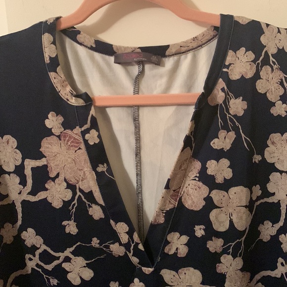 Azalea by Firmiana navy & cream floral tunic size 4x - Picture 3 of 12